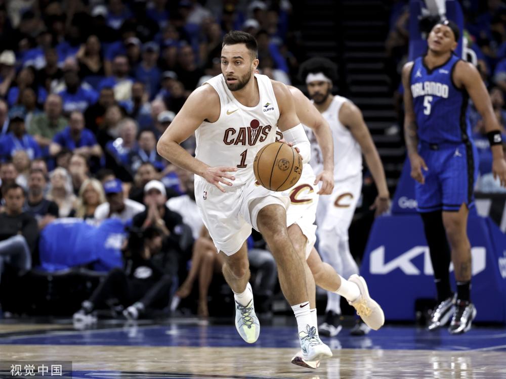 万美元的合 万美元的合