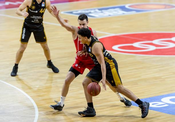 夺得金牌的 夺得金牌的